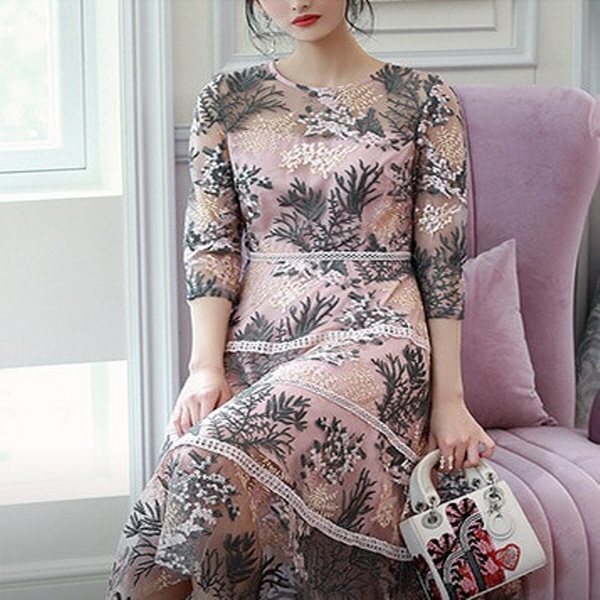 [해외] 여성의류 디테 패턴 자수 드레스